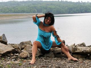 Mabel - sexy mature woman with a beautiful smile
